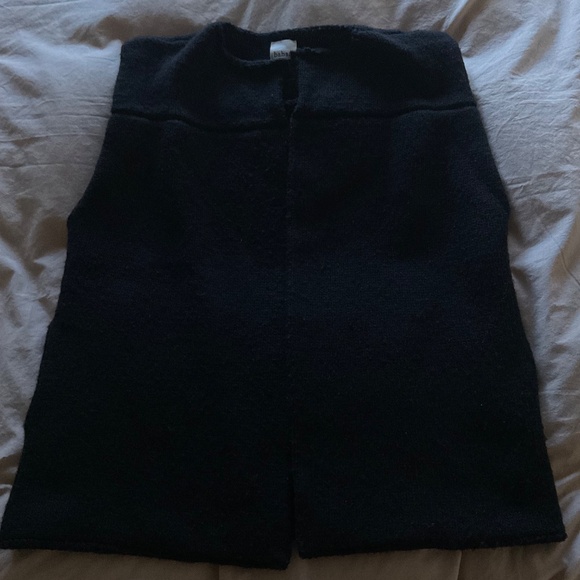 Babaa Black Sleeveless Sweater Vest - Picture 5 of 6